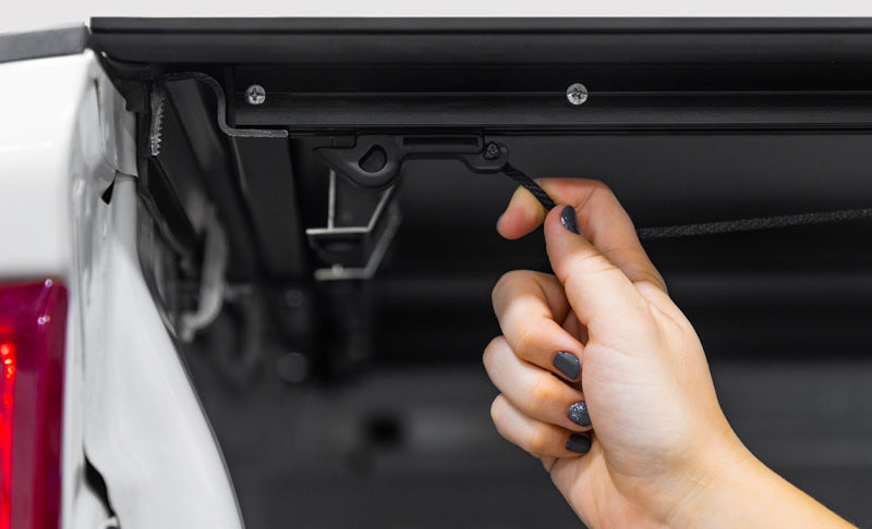 Access LOMAX Tri-Fold Cover 04-14 Ford F-150 6ft 6in Bed - Carbon Fiber Finish
