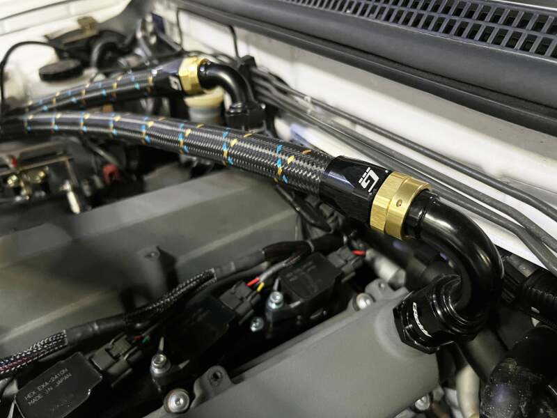 GReddy AN16 90 Degree Swivel Hose End - Black/Gold Anodized